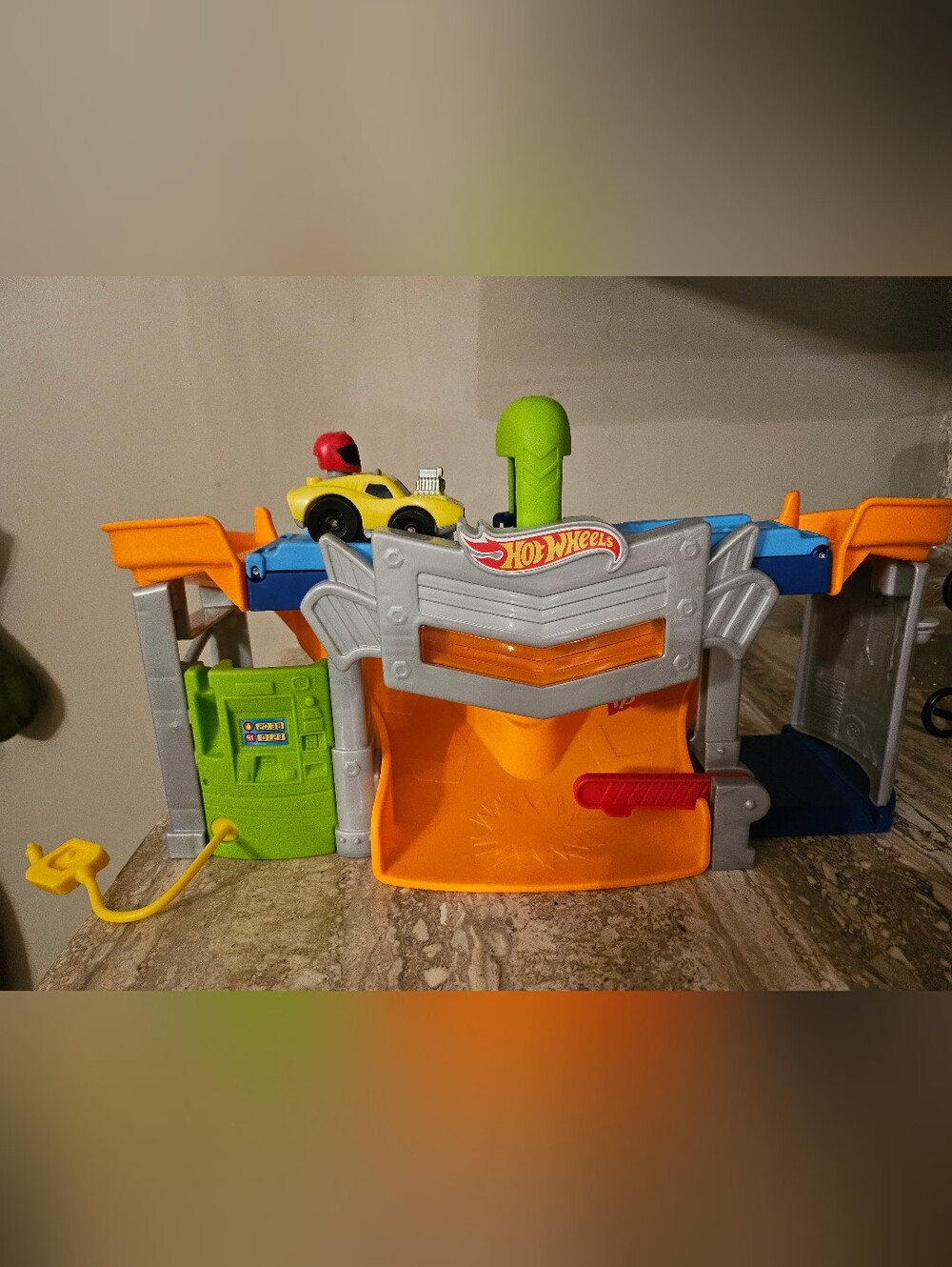 Hot Wheels Little People Race and Go